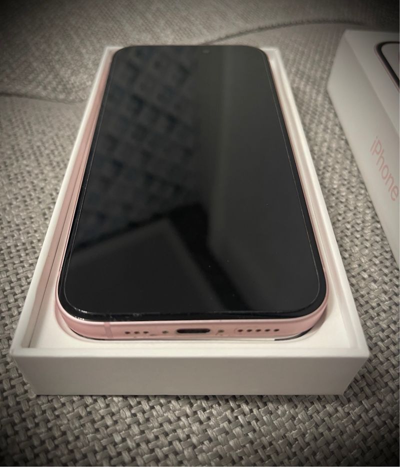 iPhone 15 128GB Rosa Batería 84% COMO NUEVO afbeelding 5