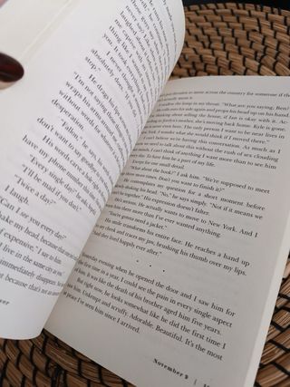 Colleen Hoover - November 9 (libro ingles)