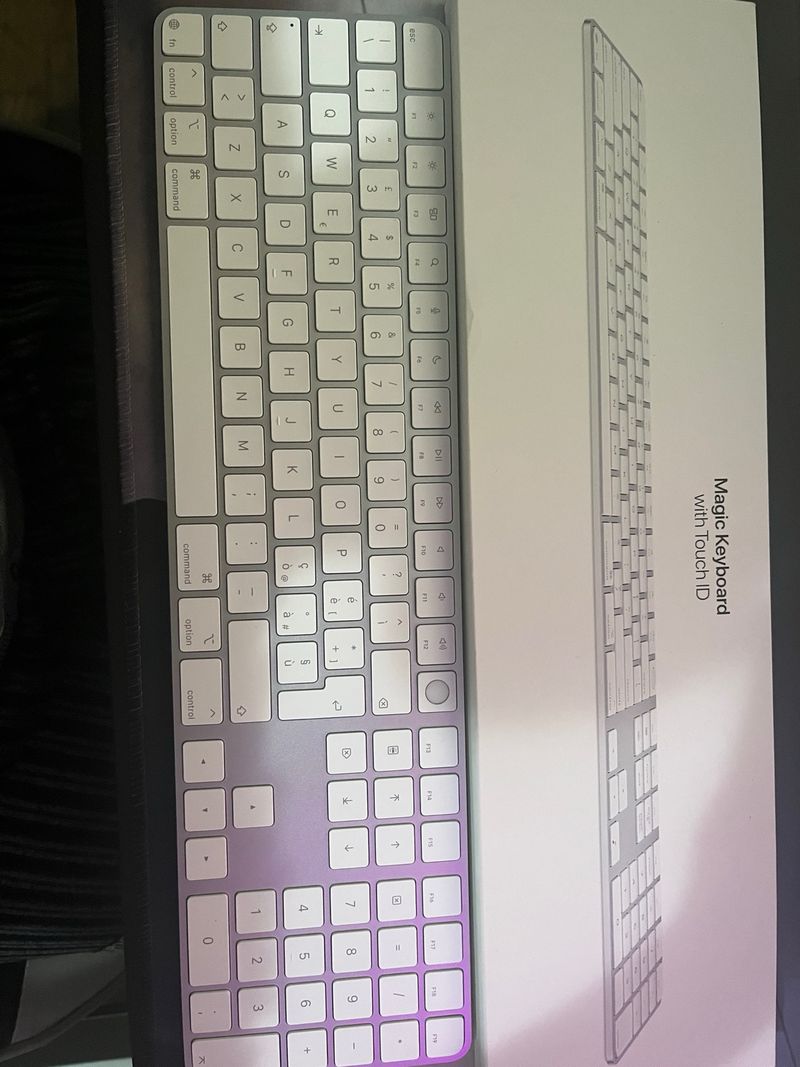 Teclado Magic Touch ID USB-C Plata