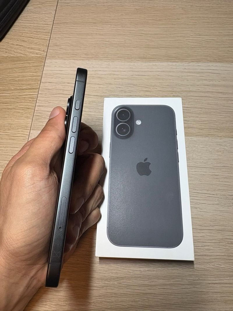 iPhone 16 Impecable afbeelding 5