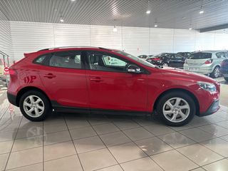Volvo V40 2018