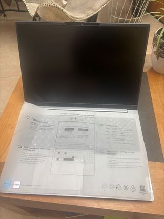 Lenovo Portátil Gris/Plateado Nuevo
