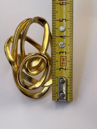 Anello oro design scarabocchio