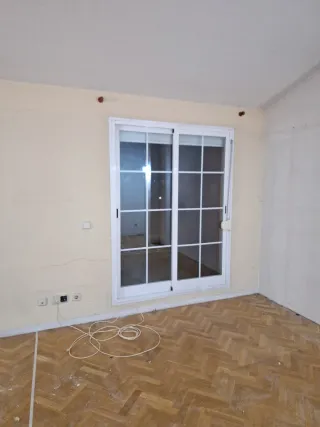 Ventanas correderas blancas