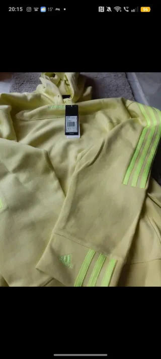 Felpa Ivy Park Adidas Gialla