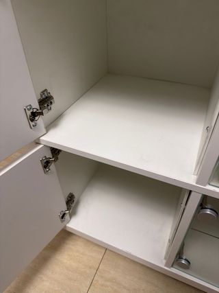 Estantería Ikea Blanca con Puertas y Cristal