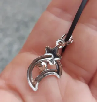 Ciondolo  lun oro bianco 750 con zircone