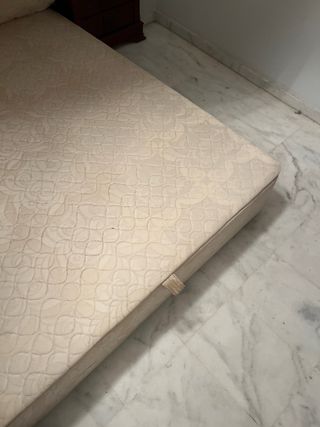 Canapé arcón de tela y madera