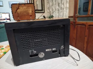 Radio Valvulas Antigua Vica 605 Vintage