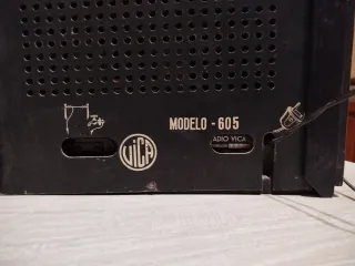 Radio Valvulas Antigua Vica 605 Vintage