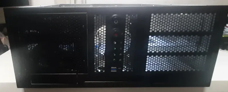 Caja PC - Servidor