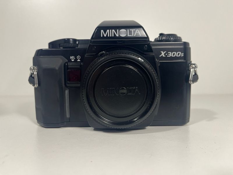 Cámara réflex analógica Minolta X-300S + Caja afbeelding 2