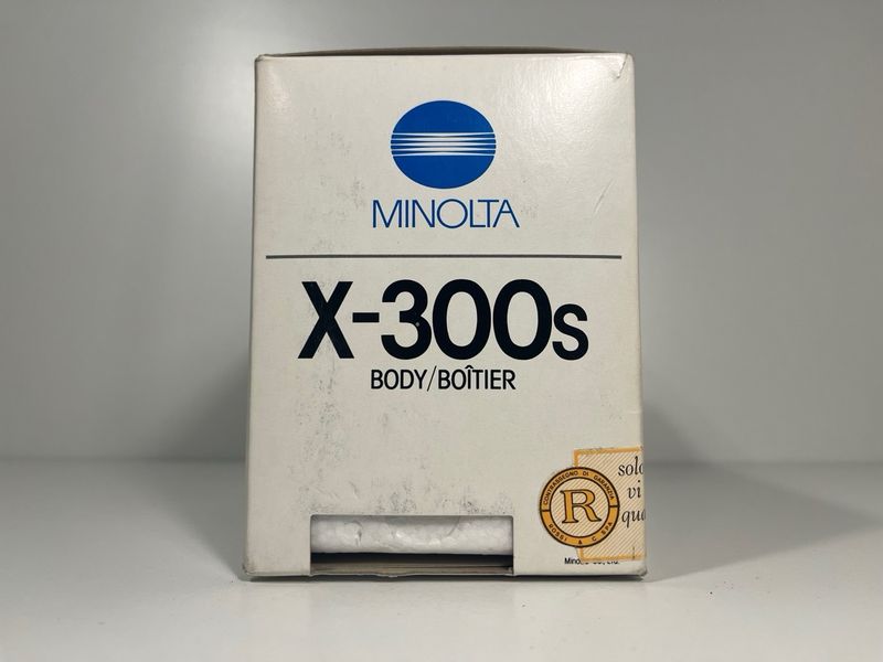 Cámara réflex analógica Minolta X-300S + Caja afbeelding 9