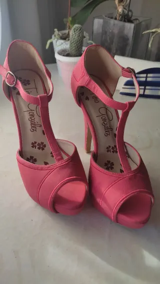 Sandalias plataforma y maxitacón - calzado fiesta