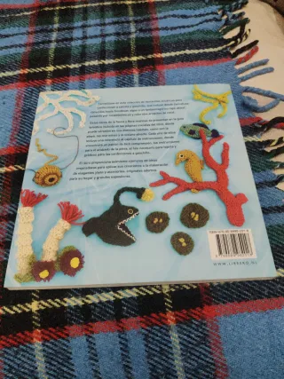 75 Caracolas, peces y otros seres marinos (Span...