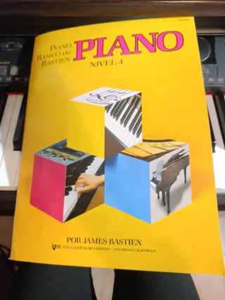 Piano Básico de Bastien Nivel 4