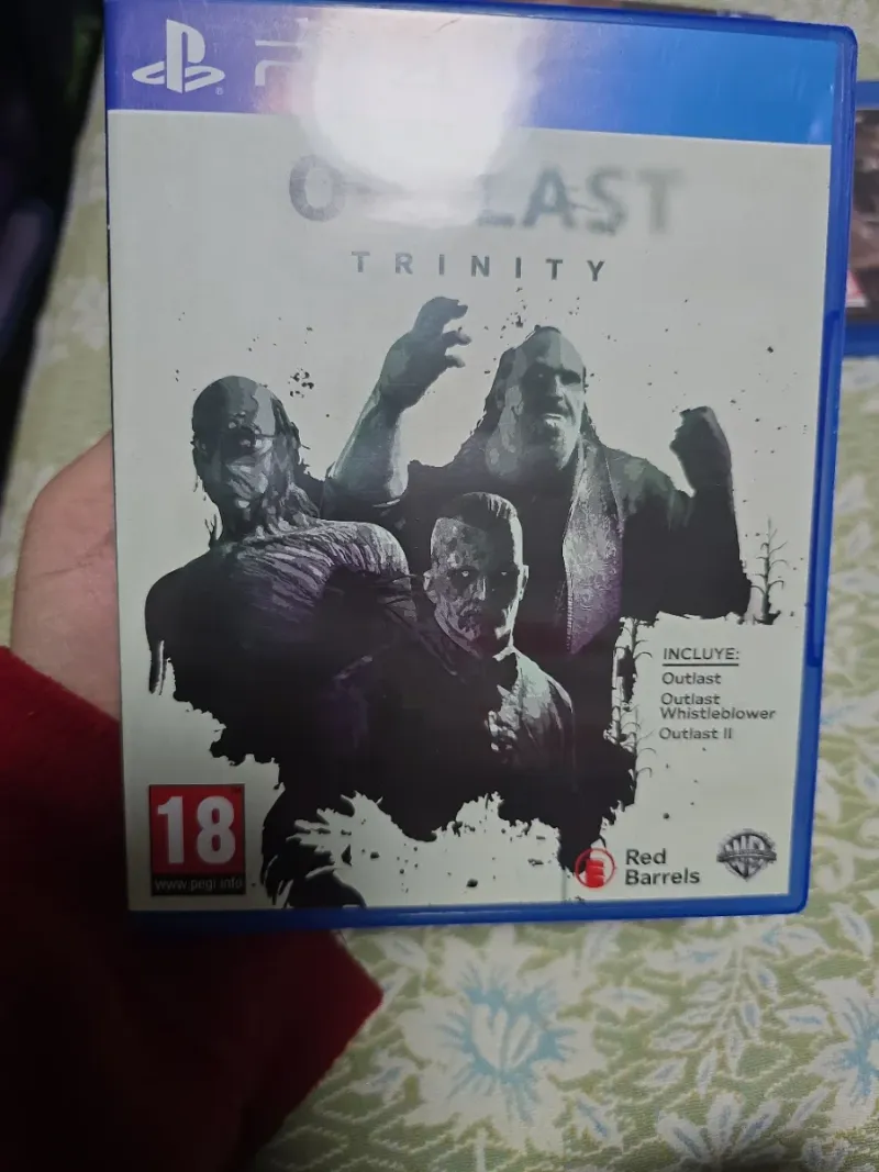 Outlast Trinity PS4 (PlayStation 4) Terror