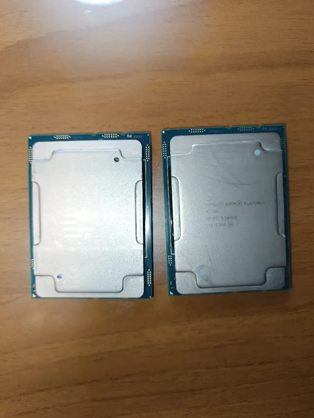 2 Xeon Platinum 8175M 24C/48T 2.5GHz 33MB