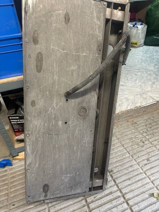 Escalón eléctrico para furgoneta/camper