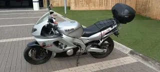 Yamaha Thundercat YZF 60012  Plata
