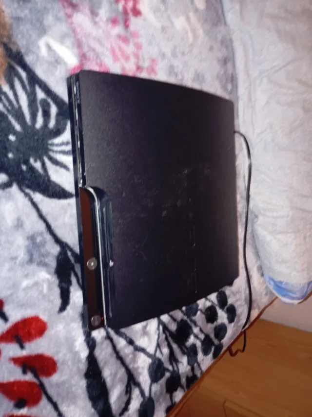 PS3 Slim Negra