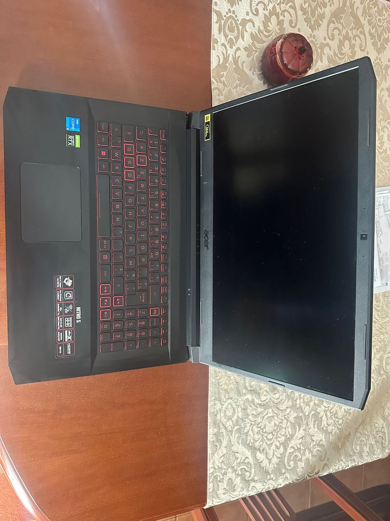 Portátil Gaming Acer Nitro 5 AN515-57