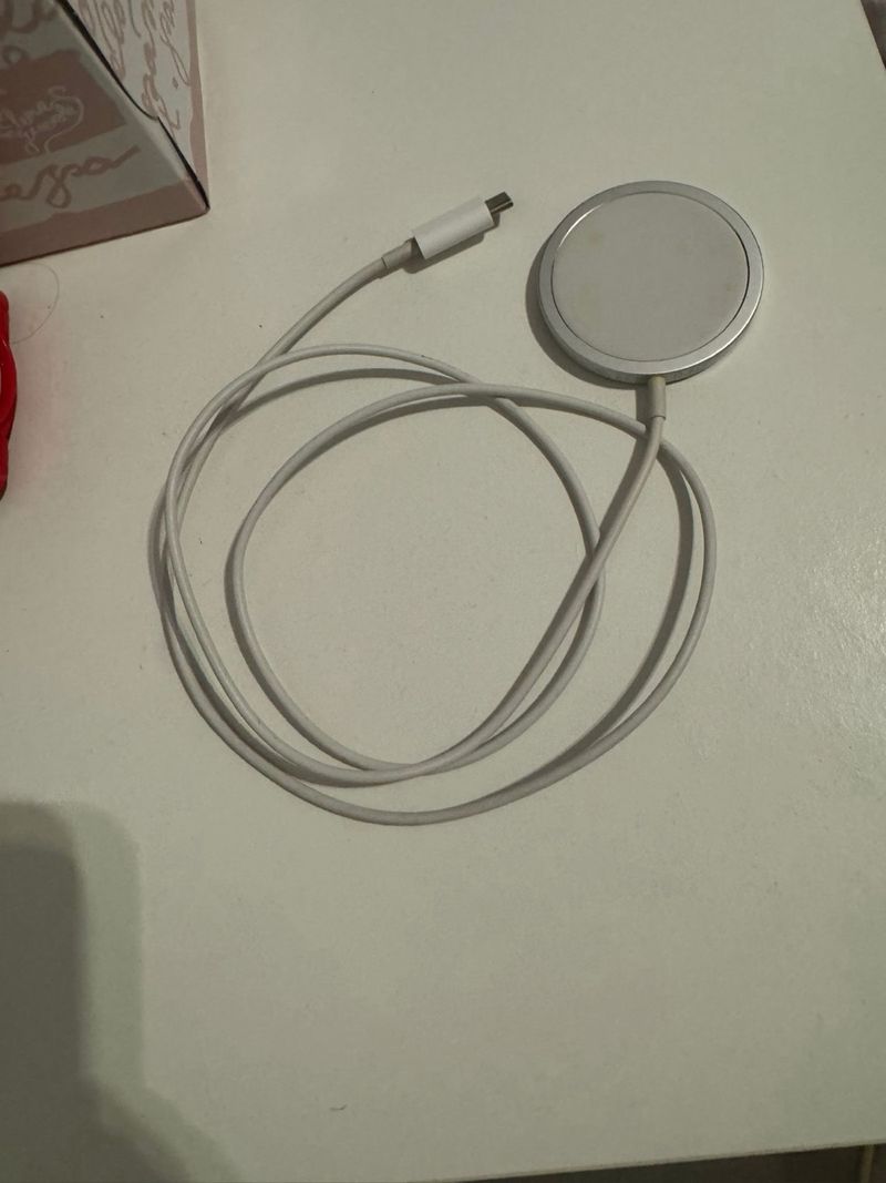 AirPods 1 + Cargador MagSafe Original afbeelding 4