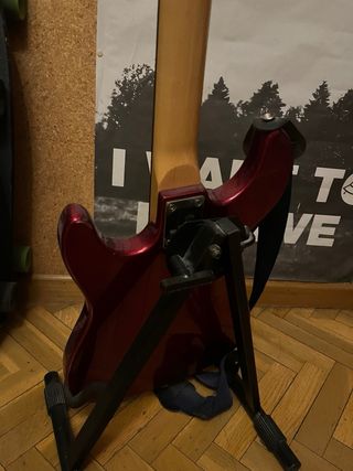 Bajo Eléctrico Rojo Yako
