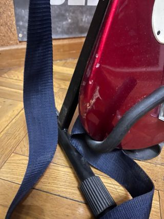 Bajo Eléctrico Rojo Yako