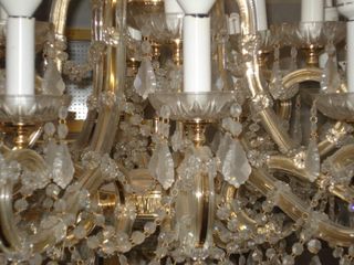 Lámpara de araña de cristal dorada