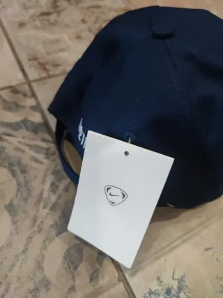 Oferta 3x2 Gorra Nike Azul con Escudo