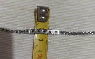 Bracciale con spinelli neri