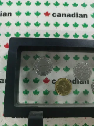 Colección de 5 monedas de recreativas japonesas