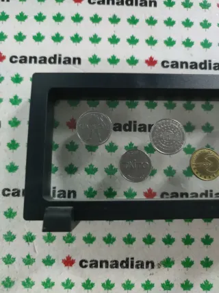 Colección de 5 monedas de recreativas japonesas