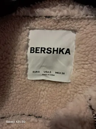 Giubbotto Montone Bershka Nero