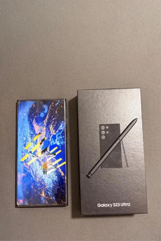 Samsung Galaxy S23 Ultra con S Pen