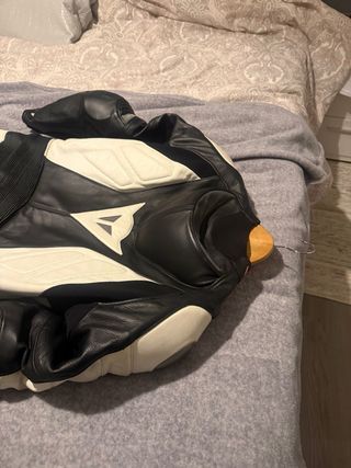 Traje de moto Dainese cuero blanco y negro talla48