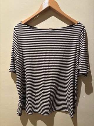 Camiseta básica rayas blanco y negro