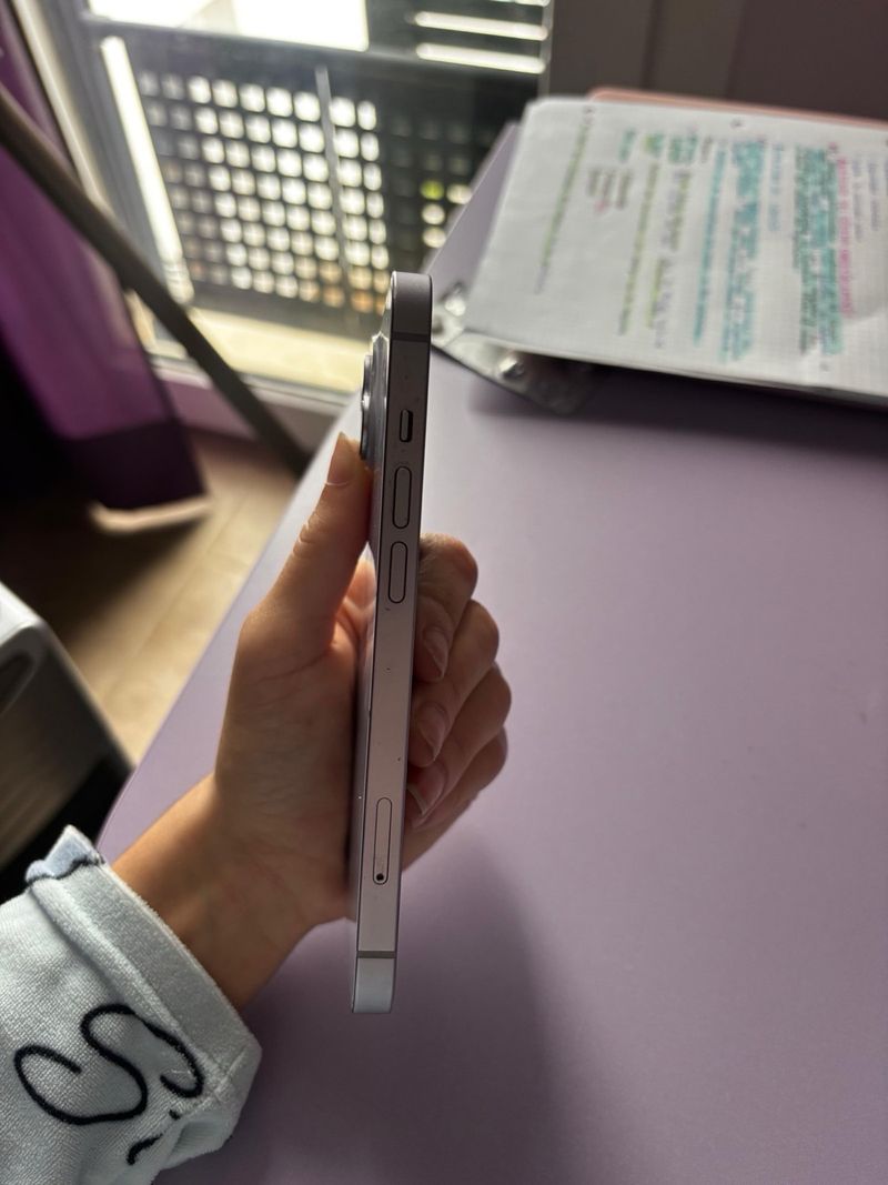 iPhone 14 256GB Morado afbeelding 4