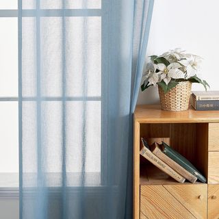 Cortinas transparentes azules