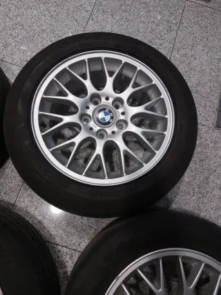 Jantes impecaveis 16 BMW com pneus