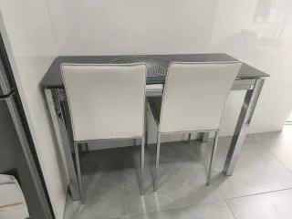 Mesa extensible cristal y metal gris