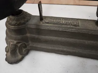 Báscula antigua de dos platos