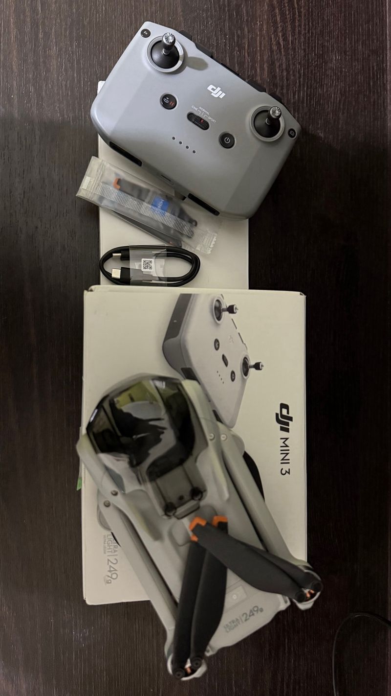 Dron DJI Mini 3 Perfecto Estado afbeelding 4