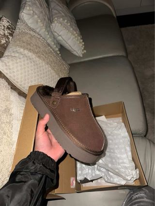 UGG Zuecos Plataforma Beige/Marrón