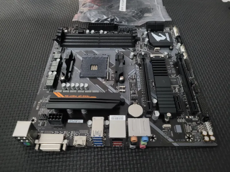 Placa Base Aorus B450 AORUS M am4