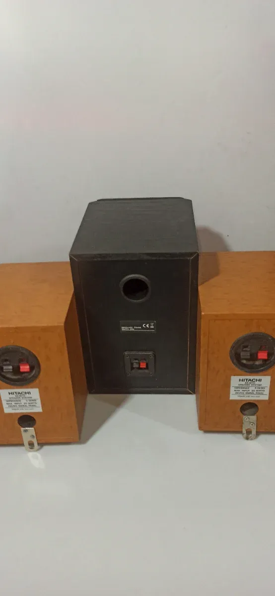 3 Altavoces Hitachi 20W afbeelding 2