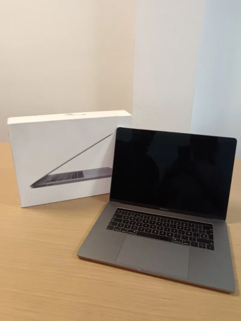 MacBook Pro 15 2019