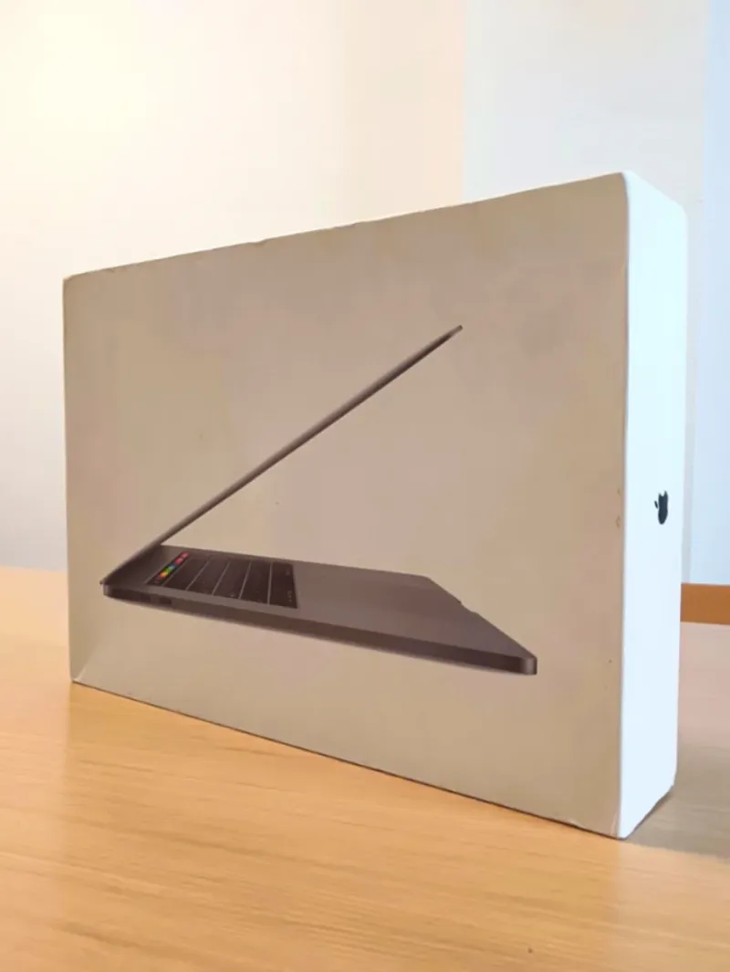 MacBook Pro 15 2019 afbeelding 2