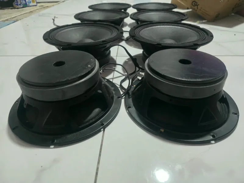 Medios de altavoz negros afbeelding 3